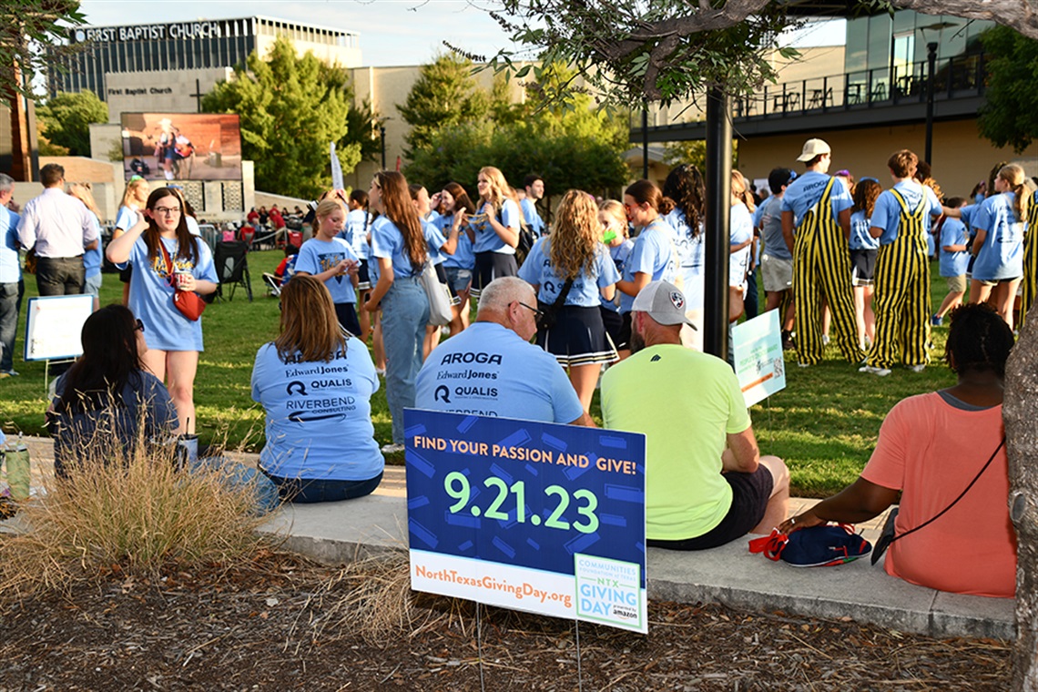 People gathered at Levitt Pavilion for Arlington Gives event.