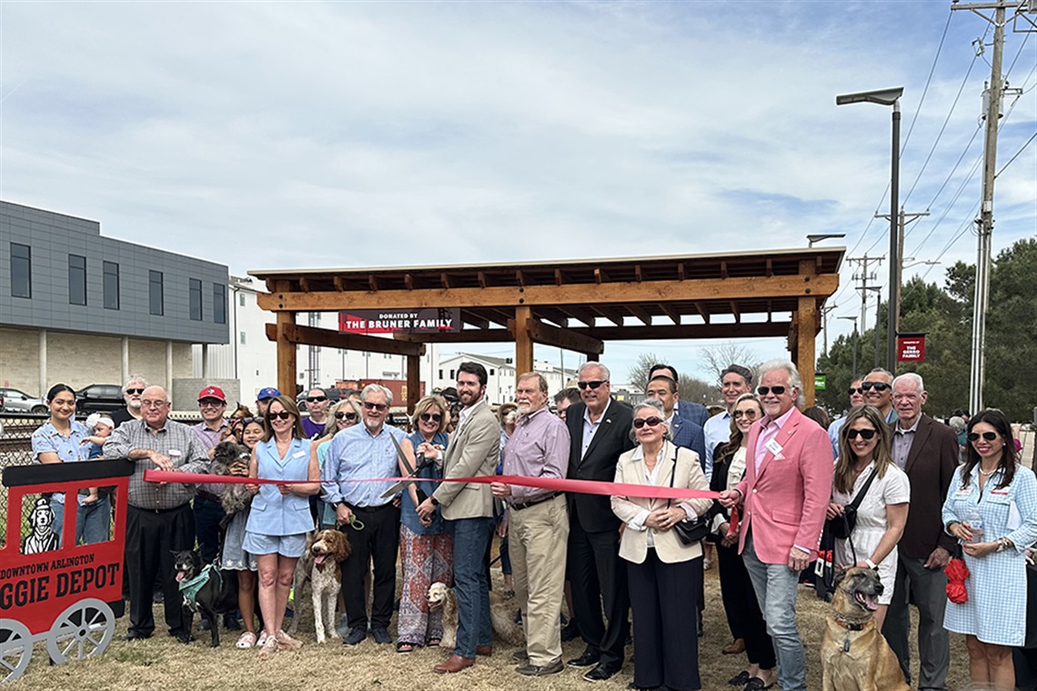 Articles-Doggie-Depot-Ribbon-Cutting-2025-03-14.jpg