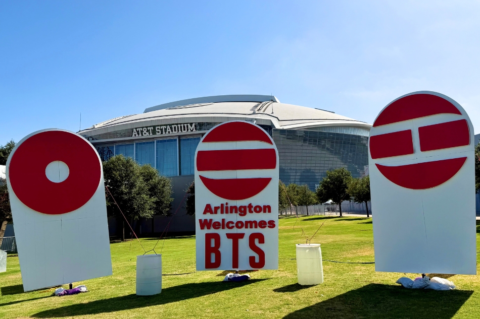 Arirang Logo Photo Op at AT&T Stadium