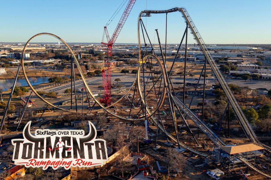 Six Flags Over Texas Completes Vertical Loop on Tormenta Rampaging