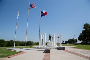 Veterans_Park_Memorial_5.jpg