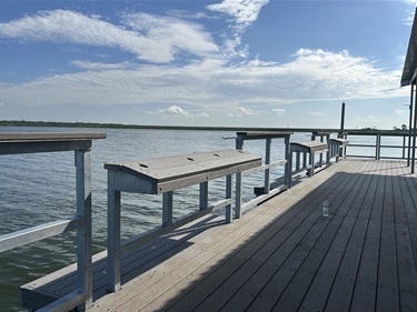 Fishing pier over Lake Arlington at Richard Simpson Park