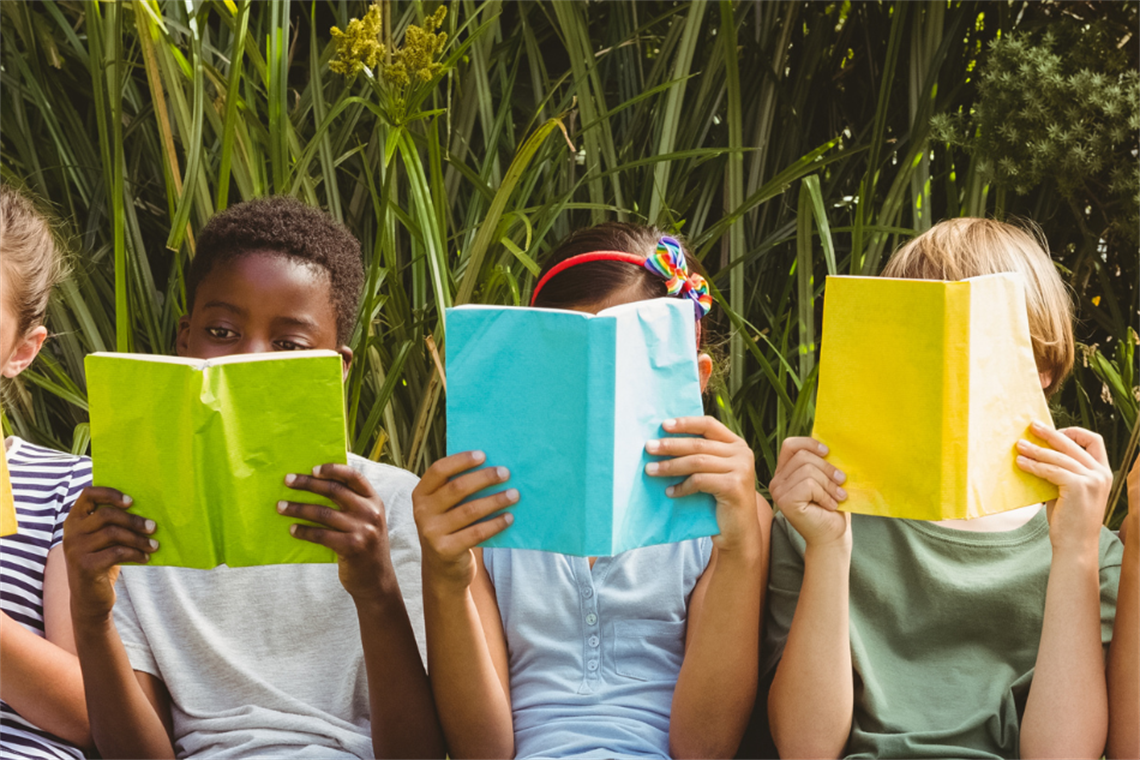 Kids reading books